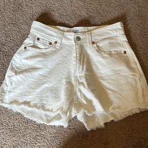 ✨4 for $12✨ Denizen from Levi’s White Shorts